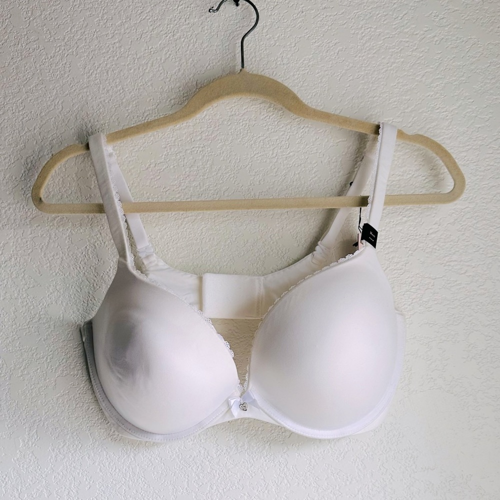 Victoria’s Secret Body By Victoria Push Up Bra NWT